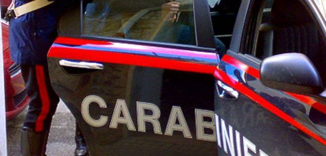 Un’auto dei Carabinieri