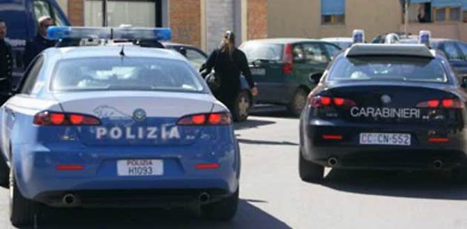 Auto Polizia e Carabinieri