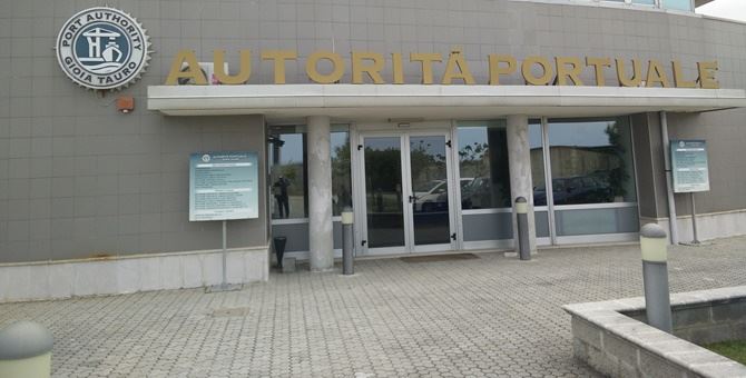 La sede dell’Autorità portuale di Gioia Tauro