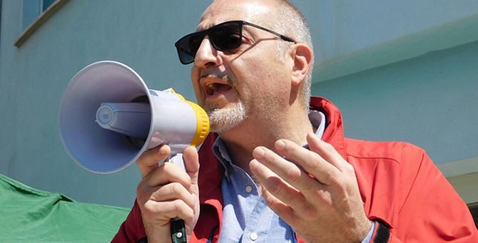 Massimo Misiti durante una manifestazione a Castrovillari