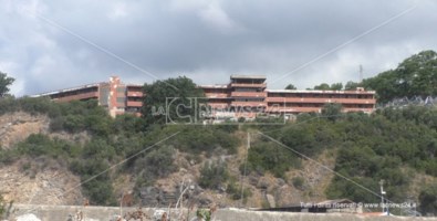 L’ospedale di Cetraro dove l’Asp ha reso disponibili nel complesso, 32 posti letto per pazienti Covid