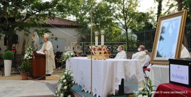 Un momento della celebrazione presieduta da Monsignor Francesco Savino
