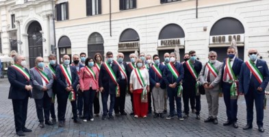 La delegazione di sindaci cosentini a Roma