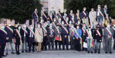 Reggio Calabria, i 97 sindaci della provincia in piazza per il diritto a sanità giusta