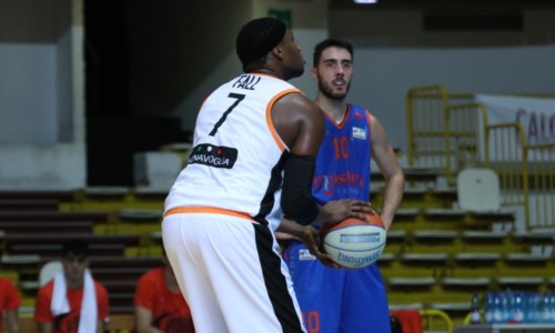 Pallacanestro CalabriaViola Basket, il club rinuncia alla trasferta di Ragusa: niente Supercoppa per i reggini