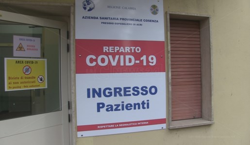Emergenza pandemiaCovid, in Calabria diminuiscono i ricoveri: nei reparti occupazione dal 15% al 14%