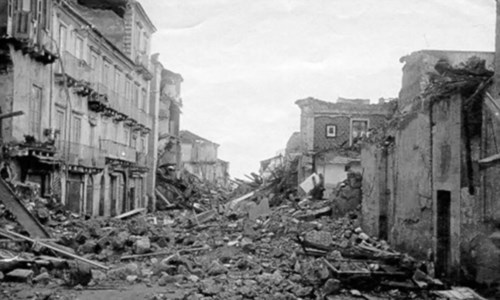 Reggio dopo il terremoto del 1908, in una foto d’epoca