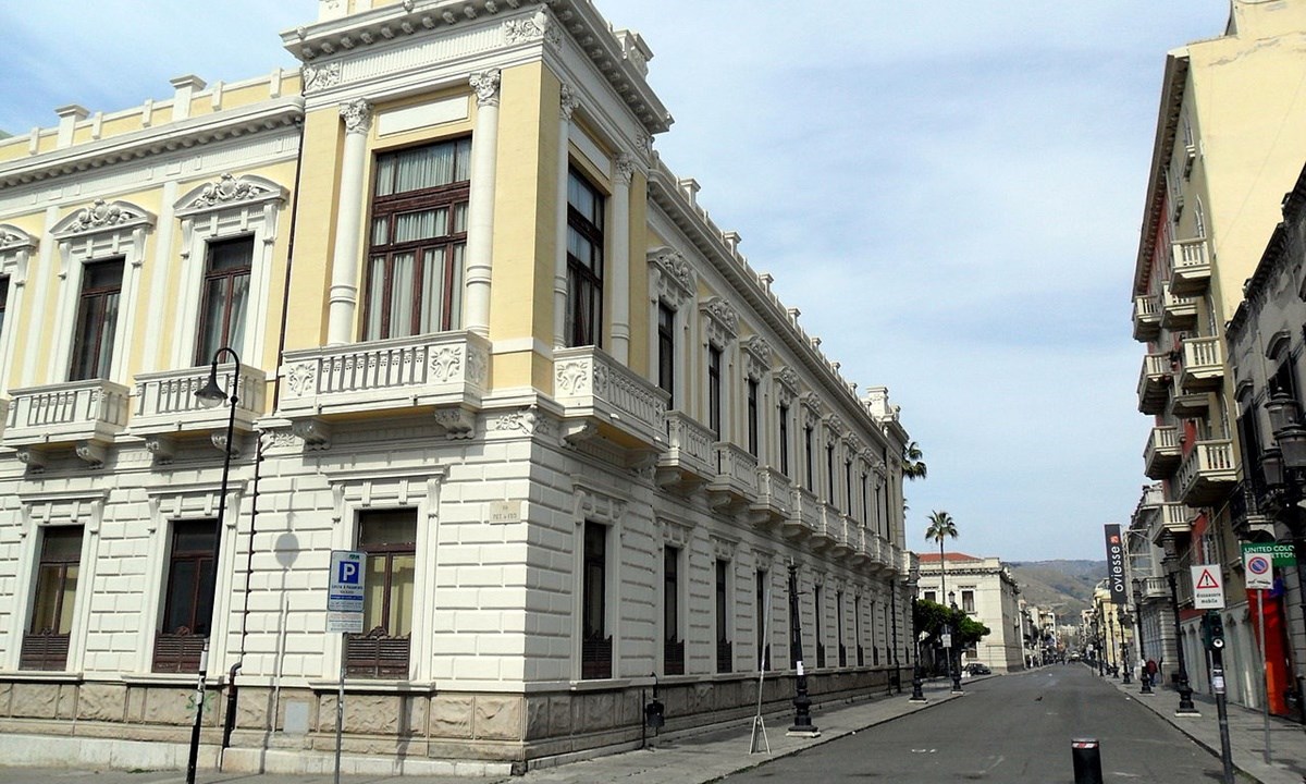 Il palazzo della Provincia di Reggio Calabria