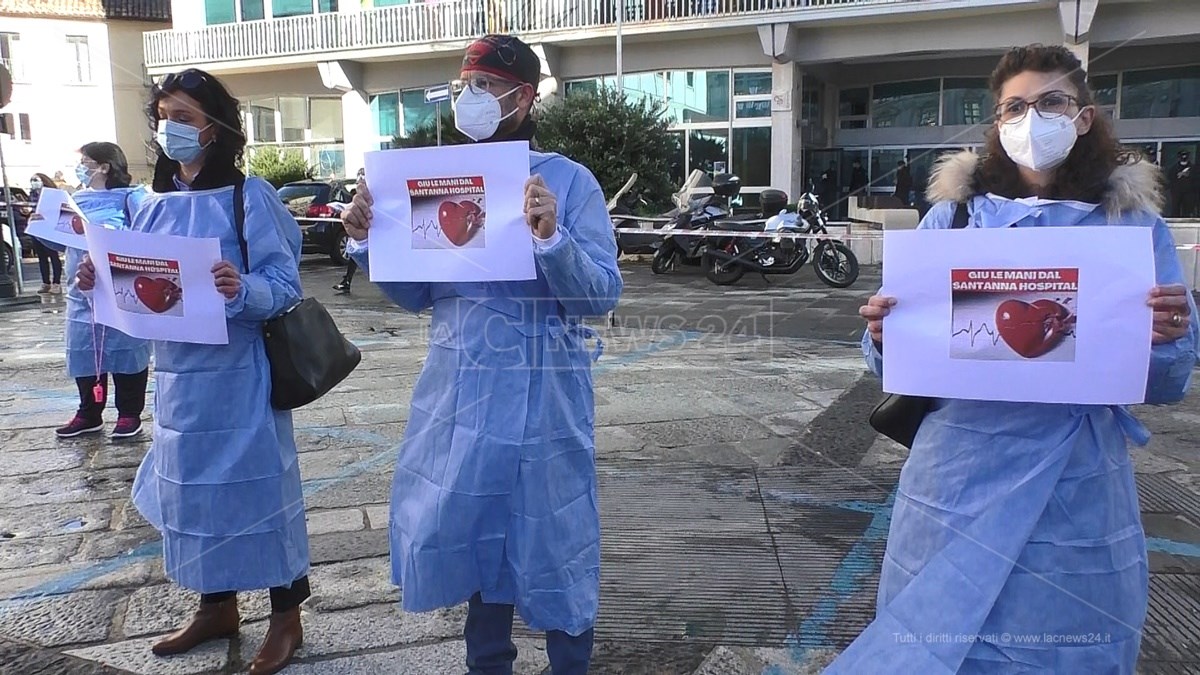 I dipendenti del Sant’Anna Hospital in agitazione
