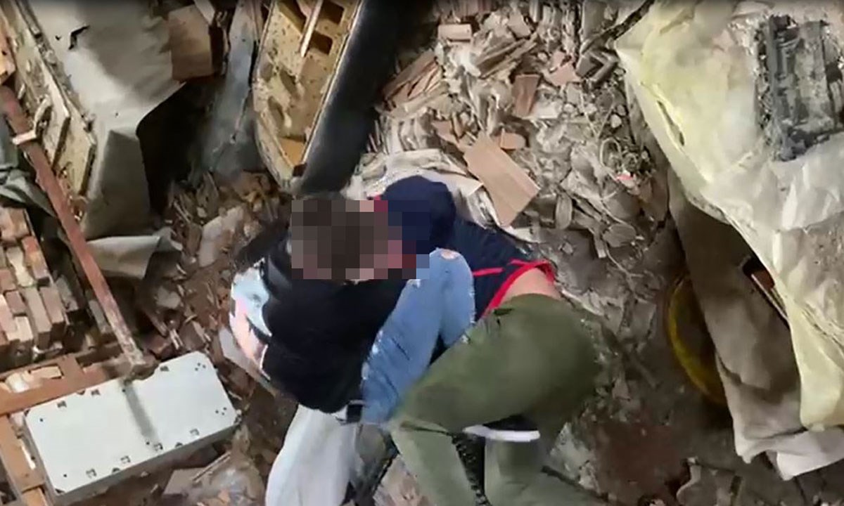 Un frame del video del pestaggio