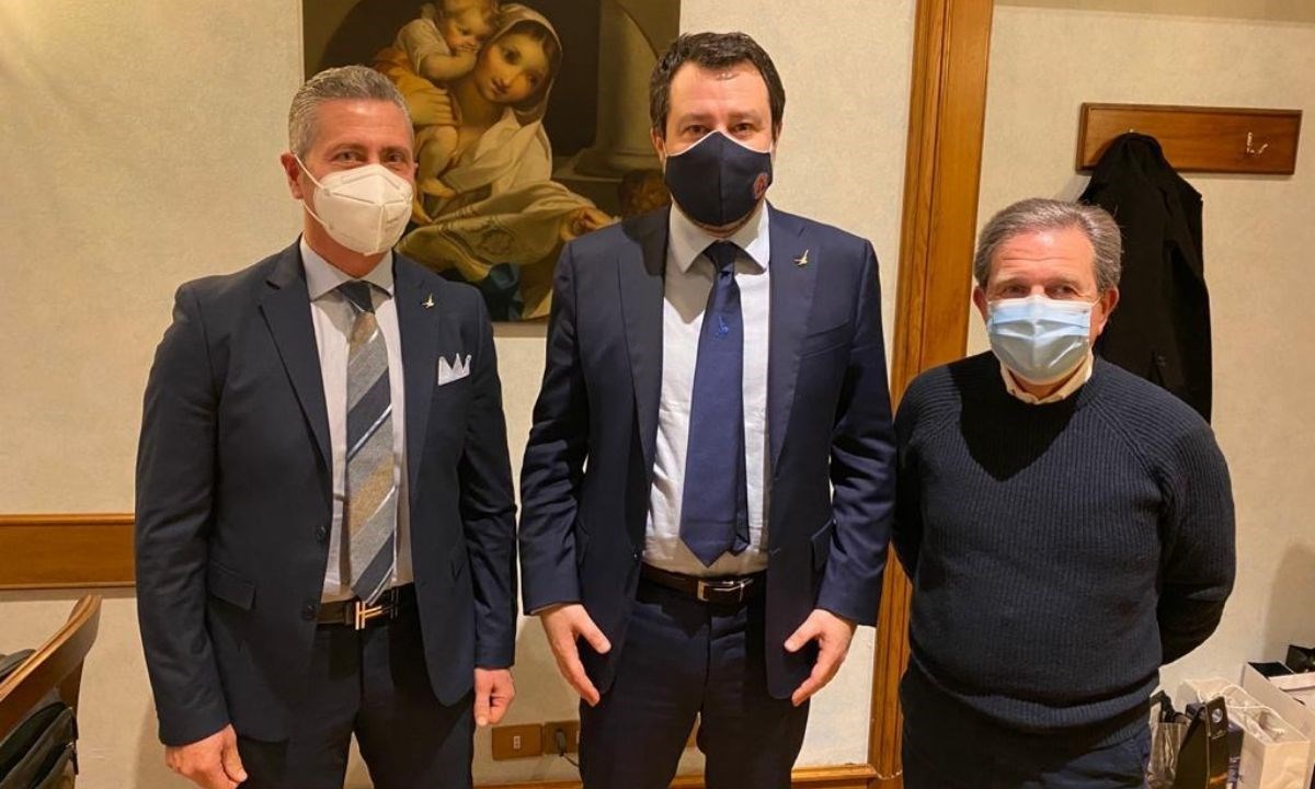 Da sinistra a destra: Roy Biasi, Matteo Salvini e Giacomo Francesco Saccomanno 