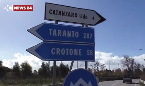 Infrastrutture CalabriaStatale 106, al via i lavori per la realizzazione di 2 nuove rotatorie nel Crotonese