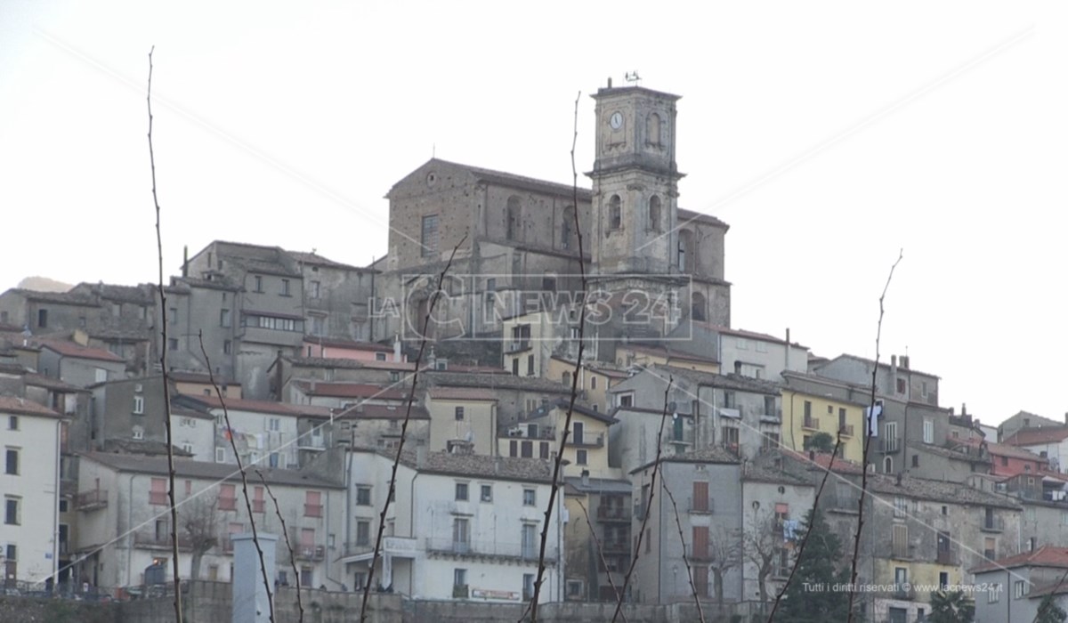 Una panoramica del borgo di San Fili