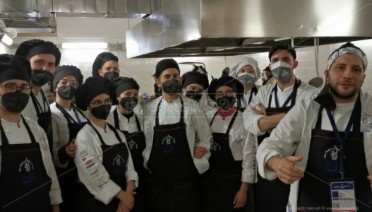 I sapori della Calabria a Sanremo grazie ai ragazzi della scuola di cucina di Bianco