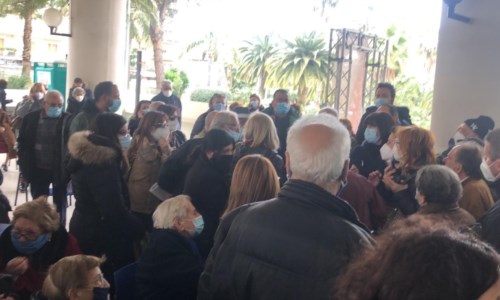 Il caos al Gom di Reggio Calabria durante la vaccinazione