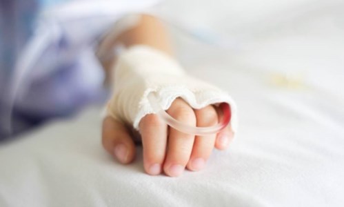 Emergenza pandemiaCovid, grave una bambina di 2 anni di Crotone: è intubata in rianimazione a Catanzaro