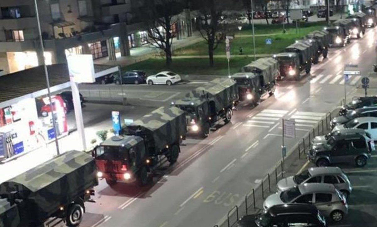 La colonna di camion dell’esercito il 18 marzo 2020