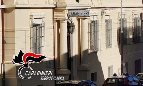 La sede della compagnia dei carabinieri a Palmi