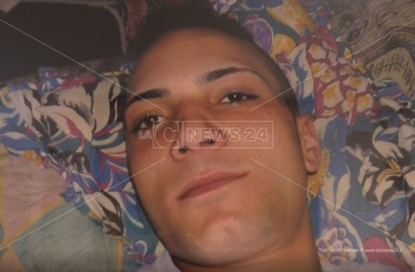 «Senza mio figlio e senza verità»: il dolore del papà di Daniele, ucciso a Reggio 16 anni fa