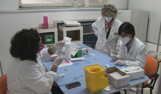Sanita’ CalabriaAsp Cosenza, l’antinfluenzale disponibile anche nei centri vaccinali anti-Covid