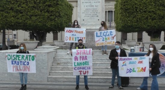 Reggio Calabria, associazioni in piazza per ddl Zan e per le vittime di omotransfobia