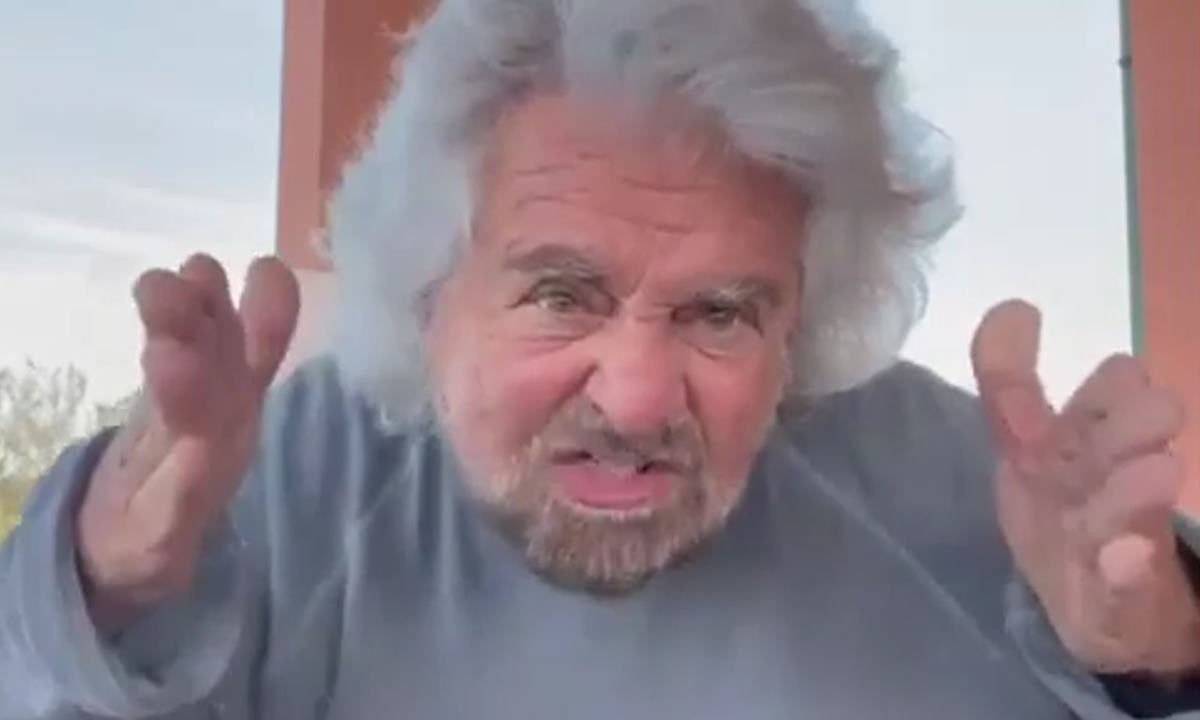 Beppe Grillo nel video delle polemiche