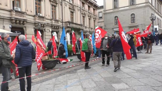 «La Calabria rischia di sprofondare», sindacati ancora in piazza per sanità e lavoro