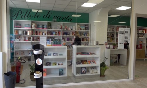 A Lamezia la prima farmacia letteraria della Calabria: «I libri sono medicine per l'anima»