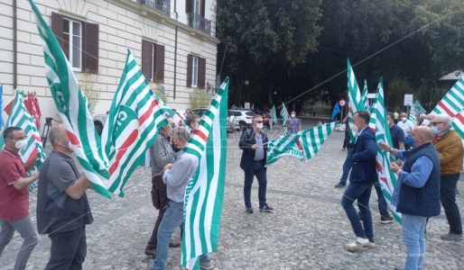 Il sindacato Cisl in piazza a Cosenza alla manifestazione per la sicurezza sul lavoro