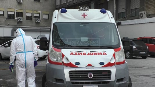 Salute CalabriaRichiesta d’aiuto del personale del 118 di Catanzaro: «Senza mezzi e uomini, ci aiuti Dio»