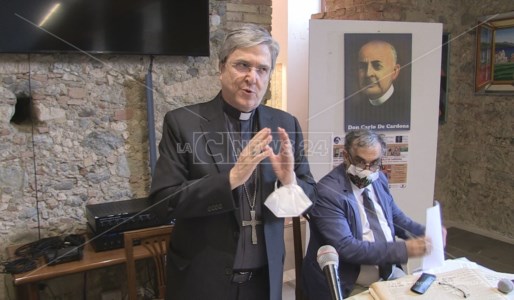 Carovana della paceIl vescovo di Cassano Francesco Savino in partenza per l’Ucraina: «Rischiamo esodo biblico»