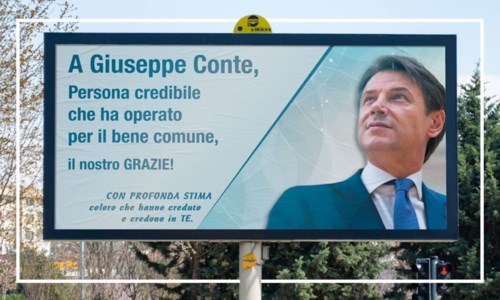 Da Milano a Palermo: on air le maxi affissioni per sostenere Conte  