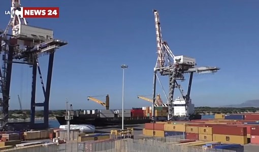 Gioia, l’Autorità portuale: «Fine della disavventura per 40 lavoratori: riceveranno l’indennità»