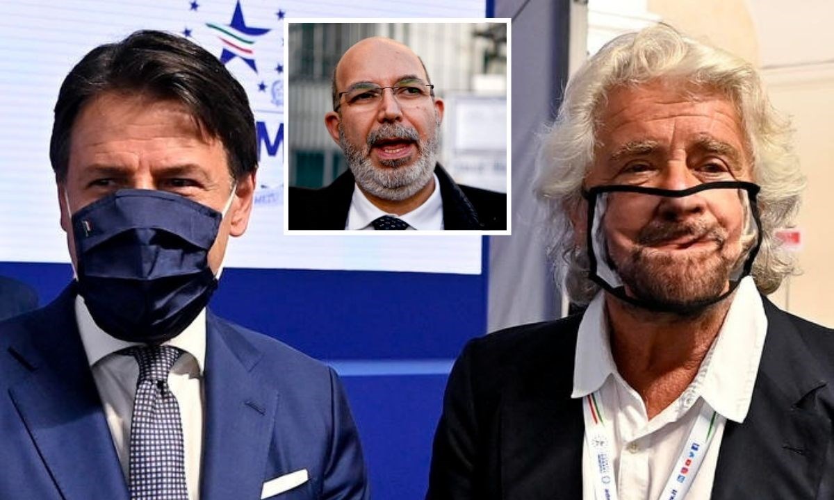 A sinistra Giuseppe Conte, a desta Beppe Grillo. Nel riquadro Vito Crimi (foto Ansa)
