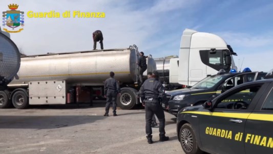 L’operazioneInchiesta Petrol mafie sul business dei carburanti, la Dda di Reggio chiede processo per 87 indagati