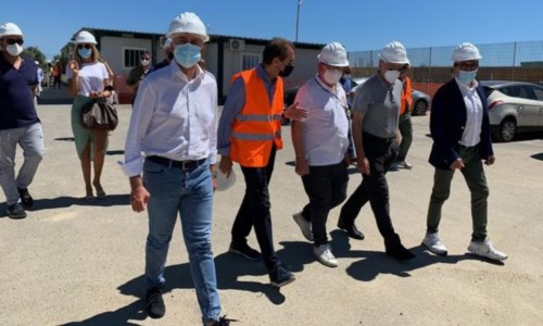 Ospedale Sibaritide, sopralluogo di Spirlì nel cantiere: «Saranno rispettati i tempi di costruzione»