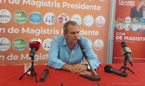 Luigi de Magistris, candidato alla presidenza della Regione