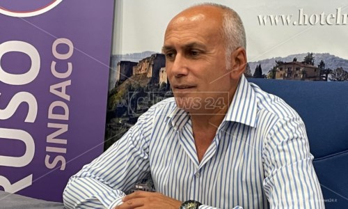 Amministrative CalabriaComunali a Cosenza, Franz Caruso candidato sindaco: «M5s e Tansi sostengano me come fanno con Bruni»