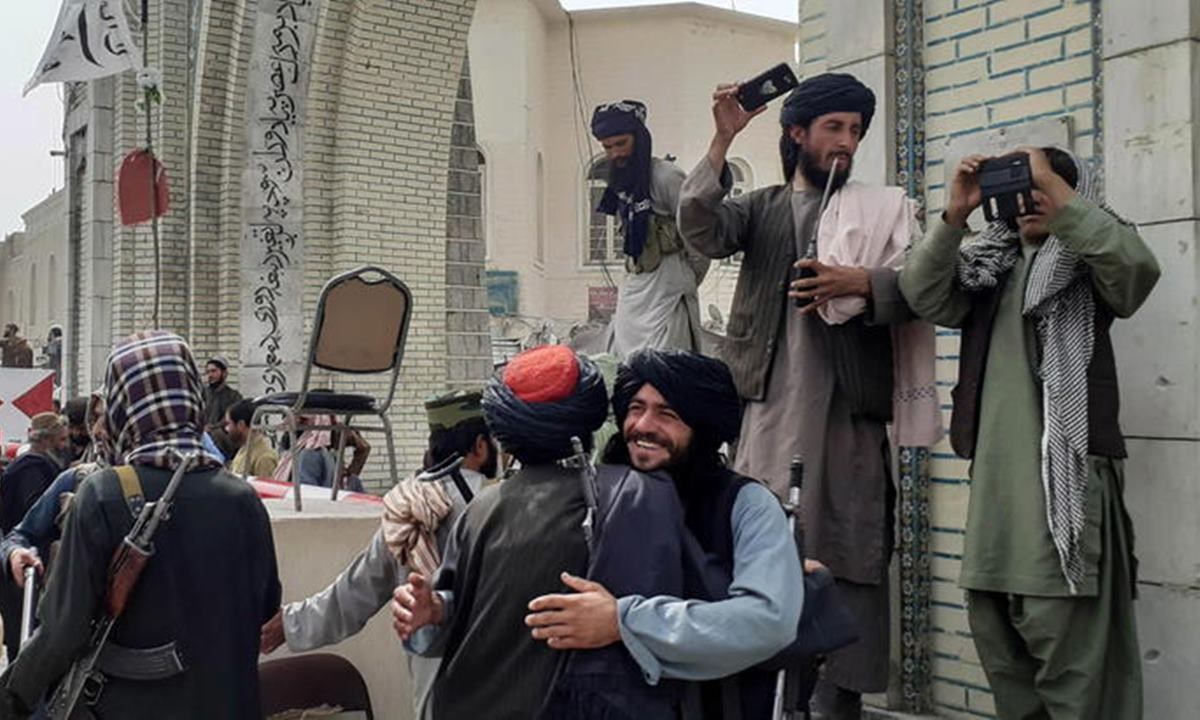 Miliziani talebani a Kabul