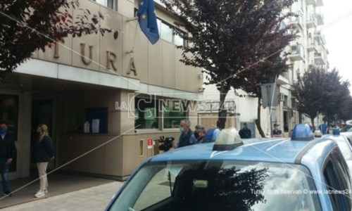 ’NdranghetaCastrovillari, tentata estorsione ai danni di un imprenditore: quattro arresti