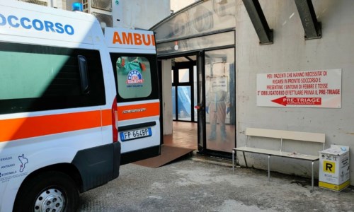 Sanita’ CalabriaCarenza di personale del 118, il medico replica ad Occhiuto: «Insignificante indennità di 10 euro»