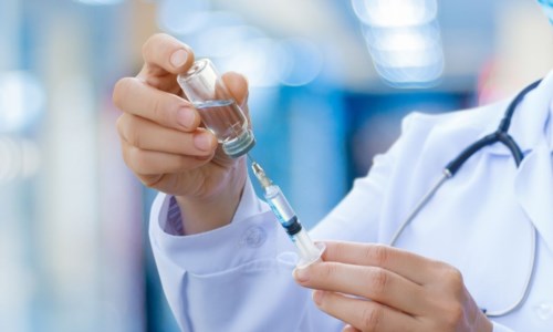 Emergenza pandemiaVaccini anti-Covid, in sette mesi all’ospedale di Cosenza somministrate 85mila dosi