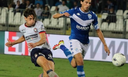 Rimonta degli squaliSerie B, Mulattieri salva il Crotone: al Rigamonti contro il Brescia finisce 2-2