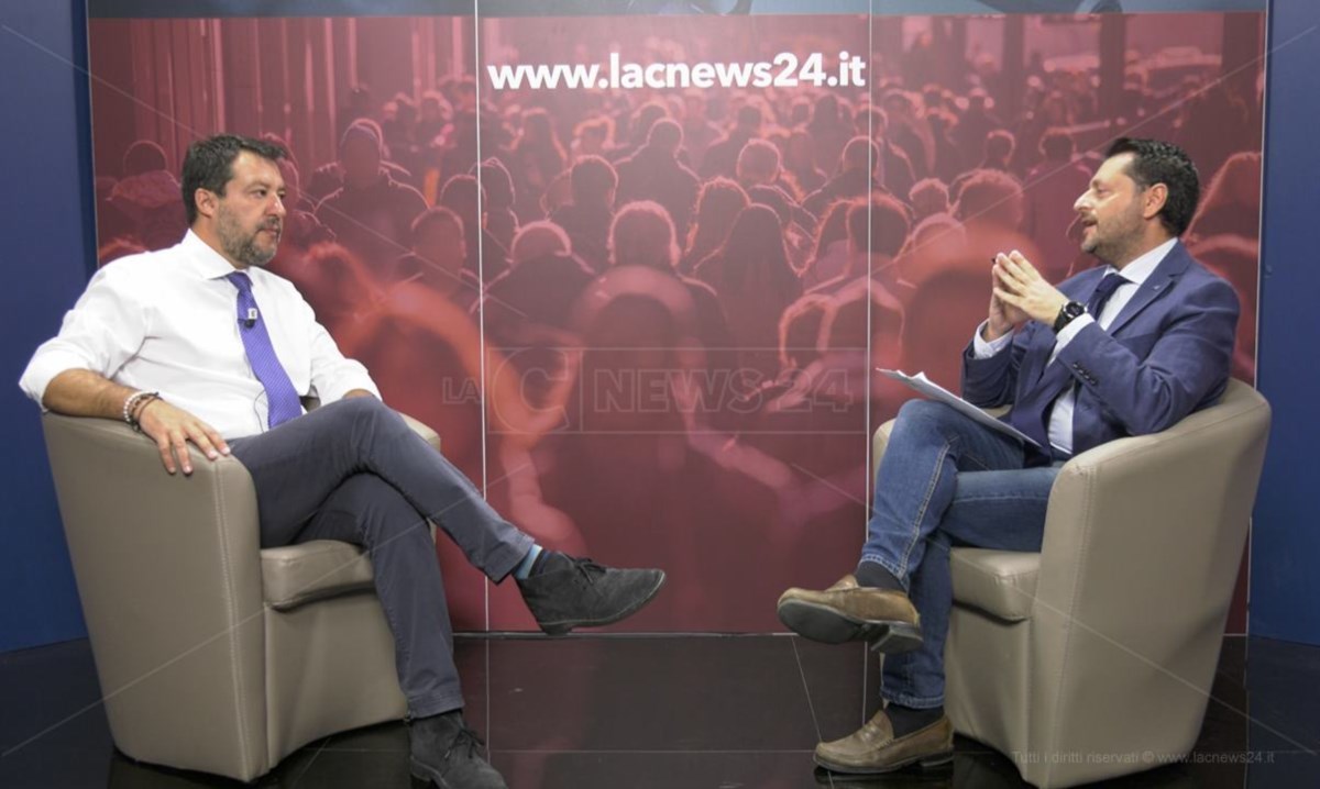 Matteo Salvini intervistato dal vicedirettore del tg LaC News24 Pier Paolo Cambareri
