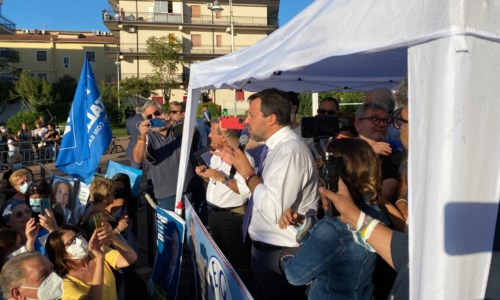 Matteo Salvini oggi a Schiavonea