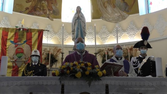 Il ricordoFesta dei defunti, l’arcivescovo di Catanzaro: «Una ricorrenza che ci aiuta a riscoprire l’essenziale»