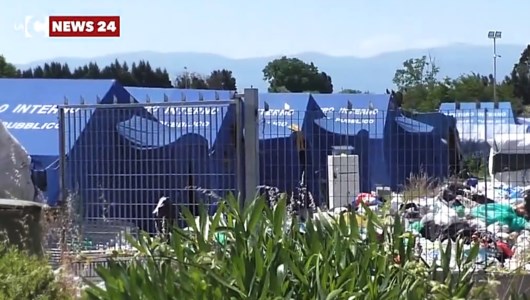 Il provvedimento«La tendopoli per migranti di San Ferdinando verrà smantellata», l’annuncio del prefetto Mariani