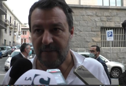 InfrastrutturePonte sullo Stretto, Salvini: «Non è assolutamente uno scherzo, è una cosa seria»