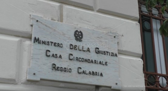L’indagineCarcere di Reggio Calabria, trovato smartphone in una cella durante una perquisizione