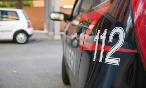 Lotta allo spaccioLanciano la droga dall’auto prima del posto di blocco: 2 arresti nel Crotonese